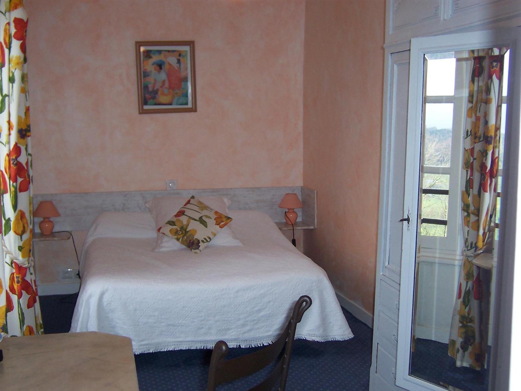 Auberge Hotel De Tournemire - Cantal Exterior foto