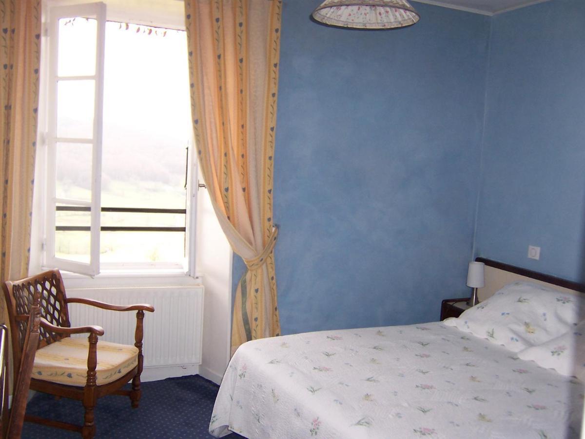 Auberge Hotel De Tournemire - Cantal Zimmer foto